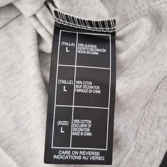 Star Wars Galaxy's Edge Black Spire Outpost Mens Large Short Sleeve Gray Tee NWT - Picture 9 of 13